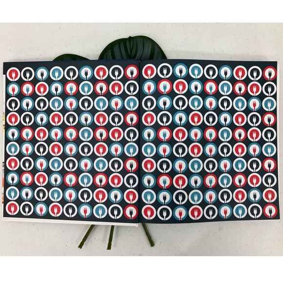 The Whole 30 Friends & Family Hardcover Melissa Hartwig Urban Cookbook Book - Picture 7 of 12